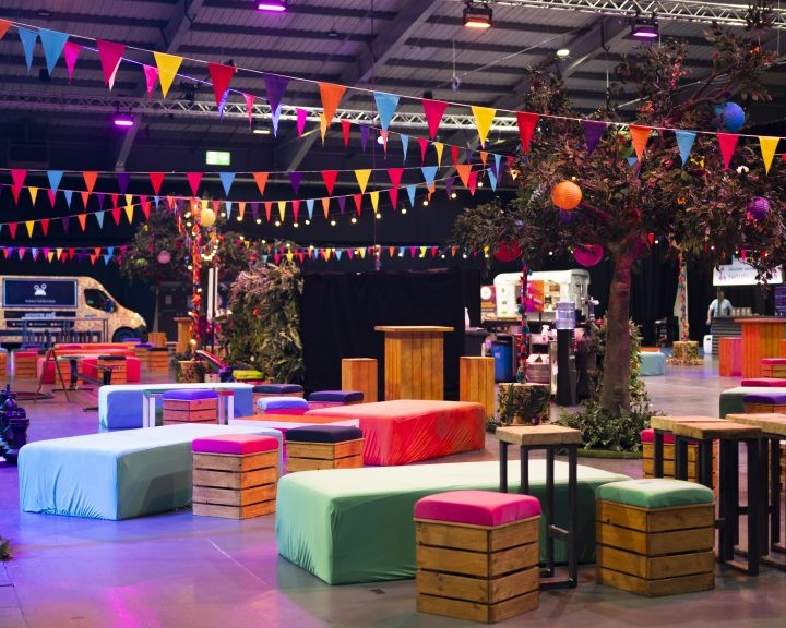 Thematic Decor & Lighting